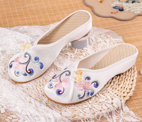 Ležerne ženske zatvorene papuče s vezom