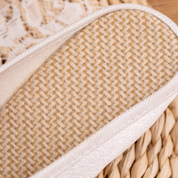 Ležerne ženske zatvorene papuče s vezom