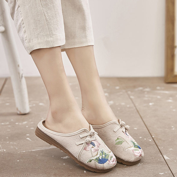 Ležerne ženske papuče s vezom i 3D dekoracijom