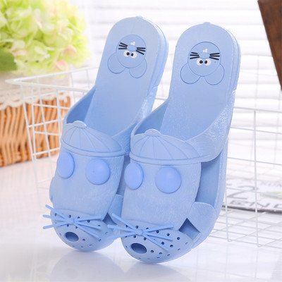 Γυναικείες παντόφλες με απλικέ και τρισδιάστατα στοιχεία