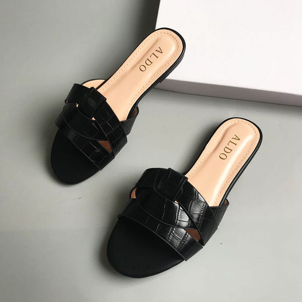 Moderne ženske papuče sa kožnim remenčićima - tri boje