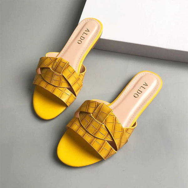 Moderne ženske papuče sa kožnim remenčićima - tri boje