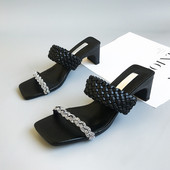 Γυναικείες τετράγωνες παντόφλες με τακούνι 6,5 cm και διακοσμητικές πέτρες