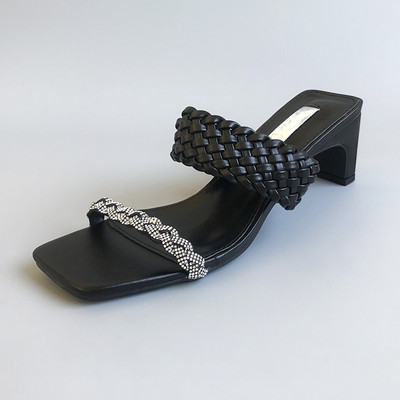 Γυναικείες τετράγωνες παντόφλες με τακούνι 6,5 cm και διακοσμητικές πέτρες