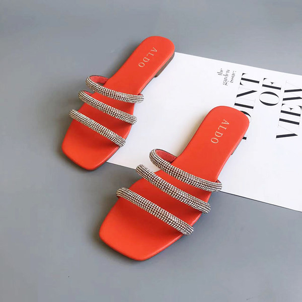 Ženske moderne papuče s kamenčićima