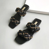 Novi model ženskih papuča sa kožnim remenčićima i lančićem