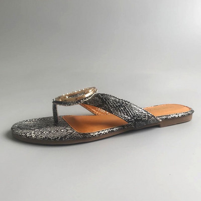 Svakodnevne papuče kroz prste