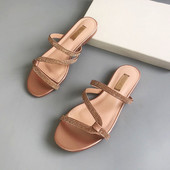 Novi model papuča sa kamenčićima i ravnim đonom