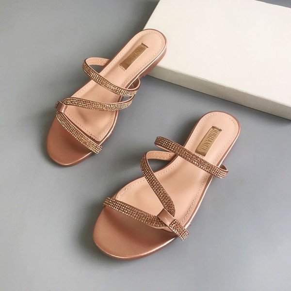 Novi model papuča sa kamenčićima i ravnim đonom