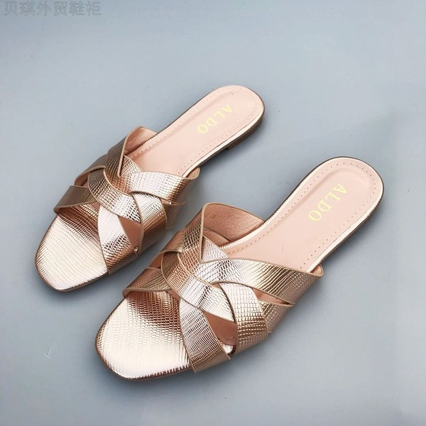 Ženske moderne papuče od umjetne kože više boja