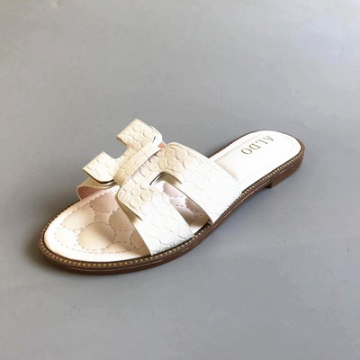 Moderne ženske papuče od umjetne kože