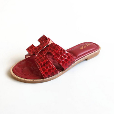 Moderne ženske papuče od umjetne kože