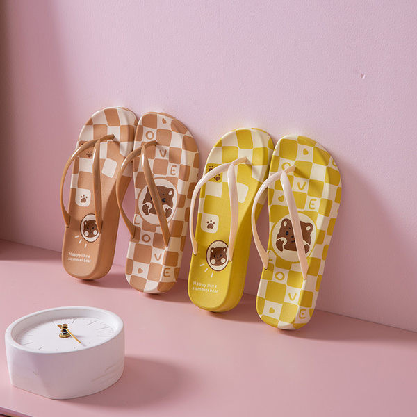 Naiste silikoonist sussid, mille varvaste vahel on rihmad