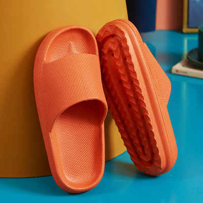 Naiste kummist sussid mitmes värvitoonis