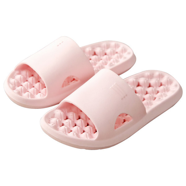 Vannituppa sobivad naiste kummisussid