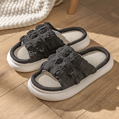 Γυναικείες παντόφλες σε πλατφόρμα 3 cm - διαφορετικά μοντέλα