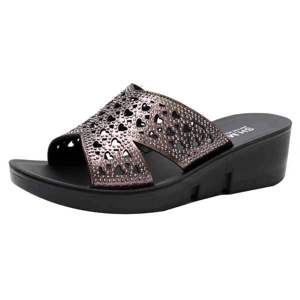 Igapäevased kunstnahast sussid