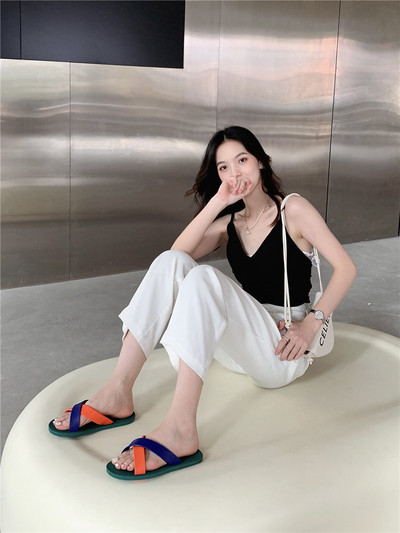 Γυναικείες παντόφλεσ σε πολλα χρώματα