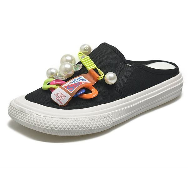 Naiste kandilised pärldekooriga tekstiilist sussid