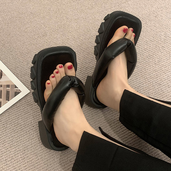 Moderne ženske papuče s grubim potplatom