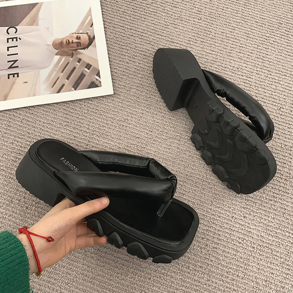 Moderne ženske papuče s grubim potplatom