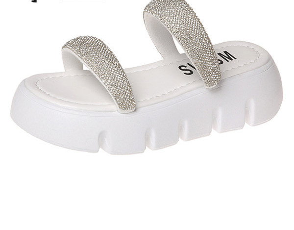 Kareda tallaga naiste sussid 5,5 cm