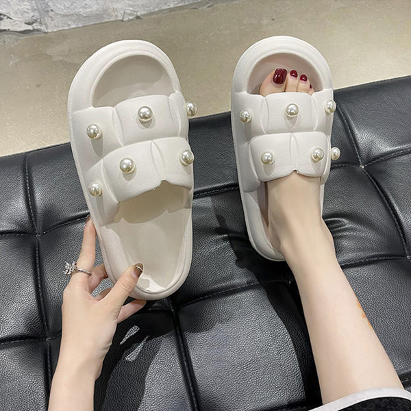 Casual papuče s ravnim potplatom i bisernim ukrasom