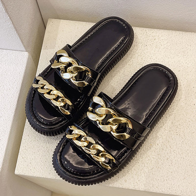 Moderne ženske papuče sa metalnim elementima