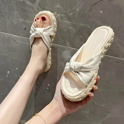 Casual γυναικείες παντόφλες με σταυρωτά δερμάτινα λουράκια