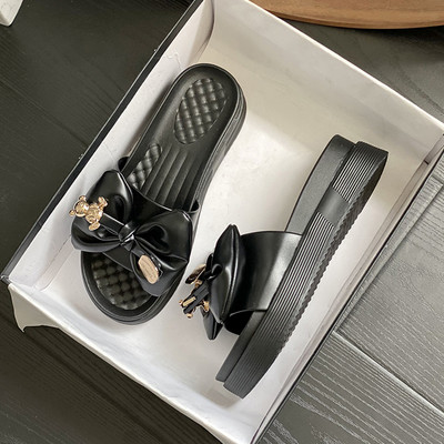 Casual παντόφλες με κορδέλα και μεταλλική διακόσμηση