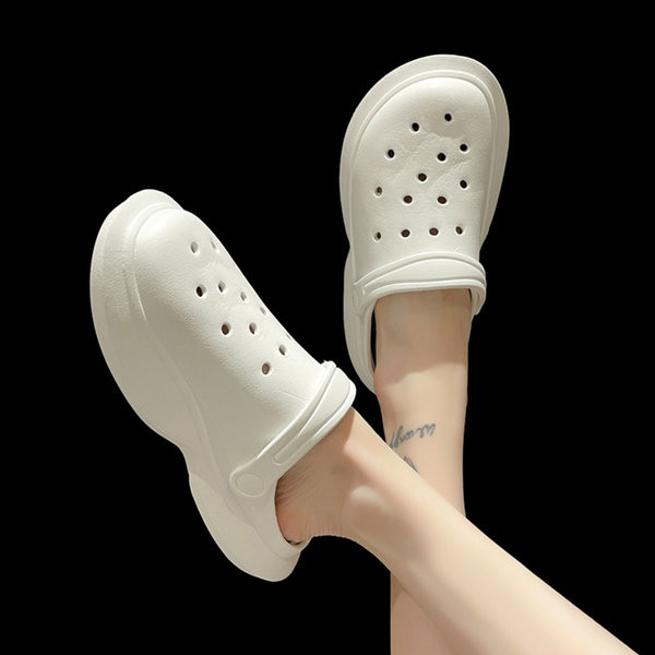 Naiste libisemiskindlad sussid