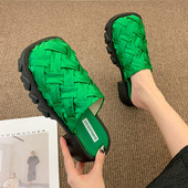 Нов модел чехли от текстил с груба подметка