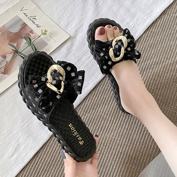 Ženske papuče s visokim potplatom 3 cm i metalnim elementom