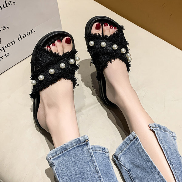 Ženske tekstilne papuče s potplatom visine 4 cm i perlama