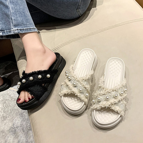 Ženske tekstilne papuče s potplatom visine 4 cm i perlama