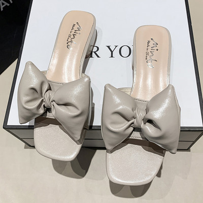 Ženske papuče od eko kože sa trakom i debelom četvrtastom petom 3,5cm