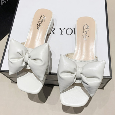 Ženske papuče od eko kože sa trakom i debelom četvrtastom petom 3,5cm