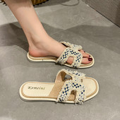 Moderne ženske papuče s ravnim potplatom