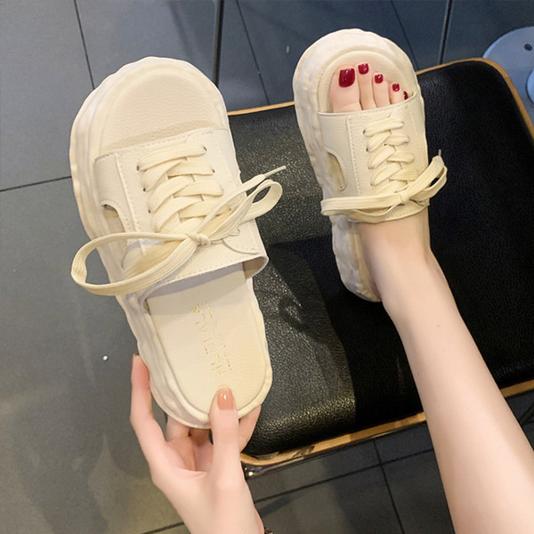 Ženske platform papuče od umjetne kože sa vezicama