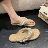 Дамски чехли между пръстите с перли и равна подметка