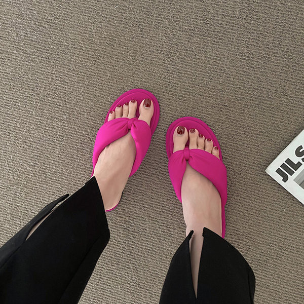 Ženske japanke s mekanim naramenicama