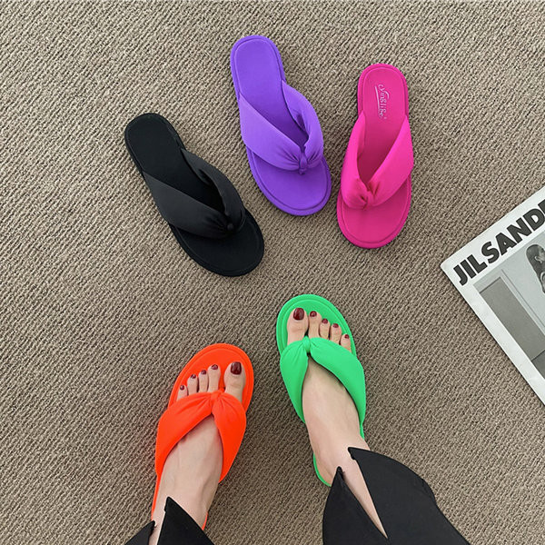 Ženske japanke s mekanim naramenicama