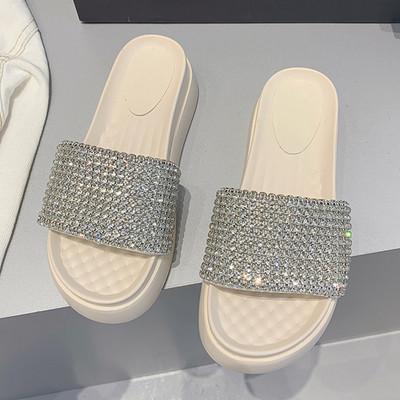 Νέο μοντέλο μοντέρνες παντόφλες με ψηλή πλατφόρμα 5 cm και διακοσμητικές πέτρες