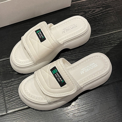 Naiste takjapaelaga tekstiilist rihmadega sussid