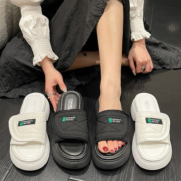 Naiste takjapaelaga tekstiilist rihmadega sussid