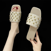 Дамски квадратни чехли от еко кожа с метални нитове