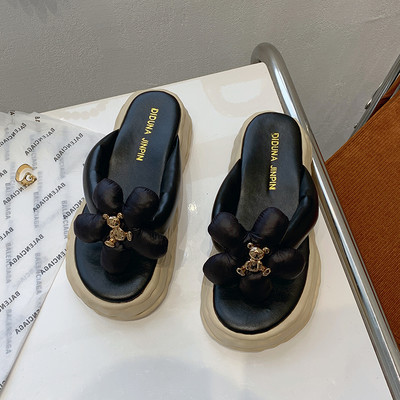 Дамски джапанки на платформа с меки каишки