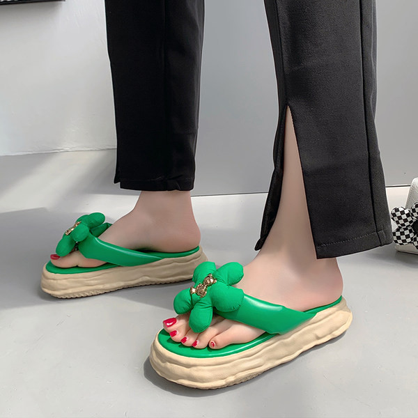 Дамски джапанки на платформа с меки каишки