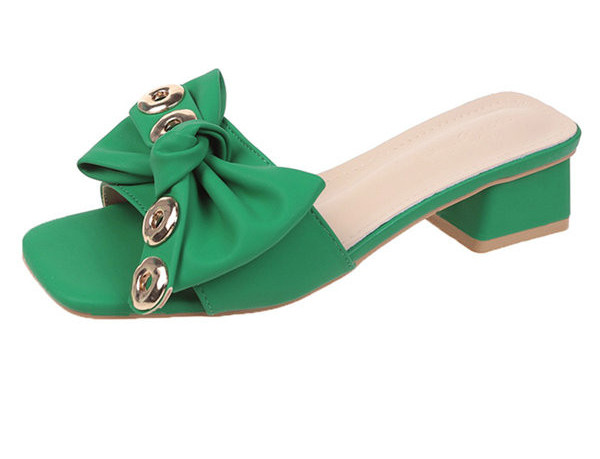 Moderne ženske papuče sa trakom od pete 3,5 cm i metalnim elementima