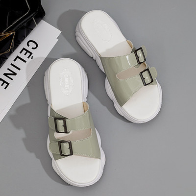 Igapäevased pandlaga naiste sussid – kolme värvi